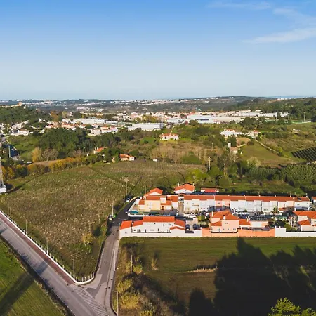 Casa Do Gato Sete Riscas بيت للعطل Óbidos